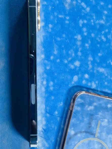 آيفون 13 برو ماكس ذاكره 256  بطاريه 92 السعر 750 وبي  مجال بلسوك موجود جهاز جديد ونضيف.اذ مراوس ب16 افضل مكاني بغداد الشعله ***********
