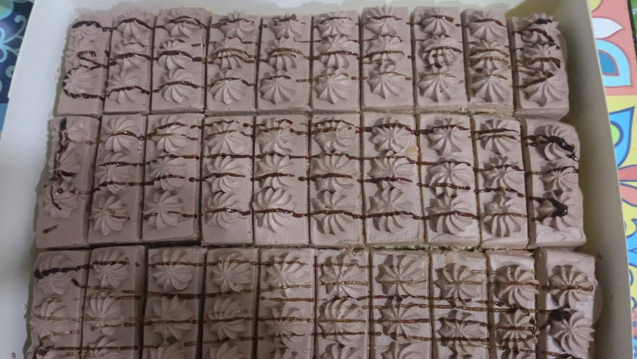 قياسات الكيك والاسعار والحشوات 🎂😍

قياس12ب6الاف يكفي 4نفرات

قياس15ب8الاف يكفي 6نفرات
 
قياس18ب10الاف يكفي 10نفر

قياس20ب13الف يكفي13نفر

قياس 25ب17ألف يكفي 17نفر

قياس30 ب23ألف يكفي25نفر

مربعه قياس 20×20 ب14 يكفي15نفر

مربعه قياس 25×25ب18الف تكفي 20نفر

قياس 30×40ب30ألف يكفي 30نفر 

كيك مقطع الكارتونة بيهة 30قطعة ب15ألف 

والحشوات ألي متوفرة
توفي ❤️ جوز ❤️ نوتيلا❤مروار فراولة❤

♥️ ملاحضة ينضاف ألف سعر الستيكرات أذا الكيكة بيهة أستيكرات ♥️

التوصيل داخل جسر ديالى القديم ألفيين والزعفرانية 3الاف للطلب مراسلة على الواتساب ***********
