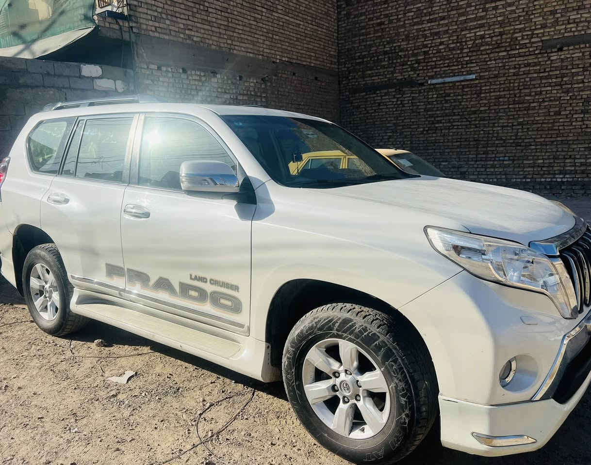 سلام عليكم عندي سياره البيع برادو موديل 2015 
رقم بغداد سياره 6 سلندر كشن كهربائي 
تحويل مباشر عنوان بغداد ولشراي يتصل على رقم *********** سياره مكفول 
السعر 350 وبيها مجال
