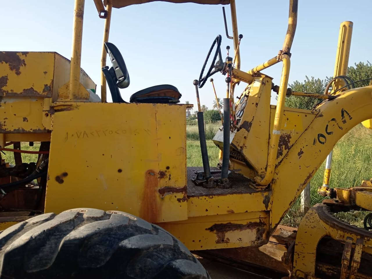 السلام عليكم للبيع كريدر فاون فريش ***********
