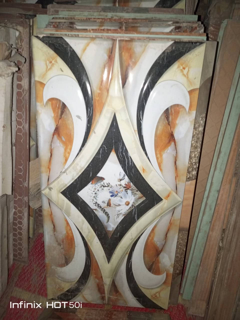 سيراميك للبيع فضله 90متر السعر70بيه  مجال ***********
