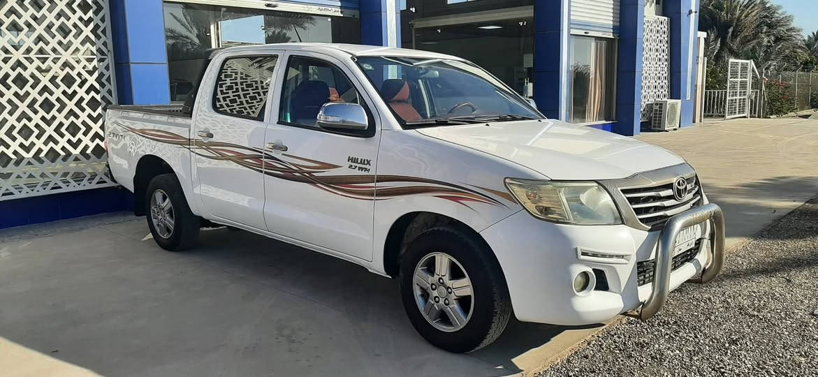 للبيع تيوتا هايلوكس موديل 2015 كويتي شاصي 19 ماشيه 360 رقم ذي قار سنويه 2028 سياره مكفوله كفاله عامه ماعده بارده مشره بل صور كير ومحرك مكفول وحداديه وتخم تاير جديده سعر 225  بيه مجال مكان سياره ذي قار قلعه سكر الاستفسار نتصال عله الرقم ***********
