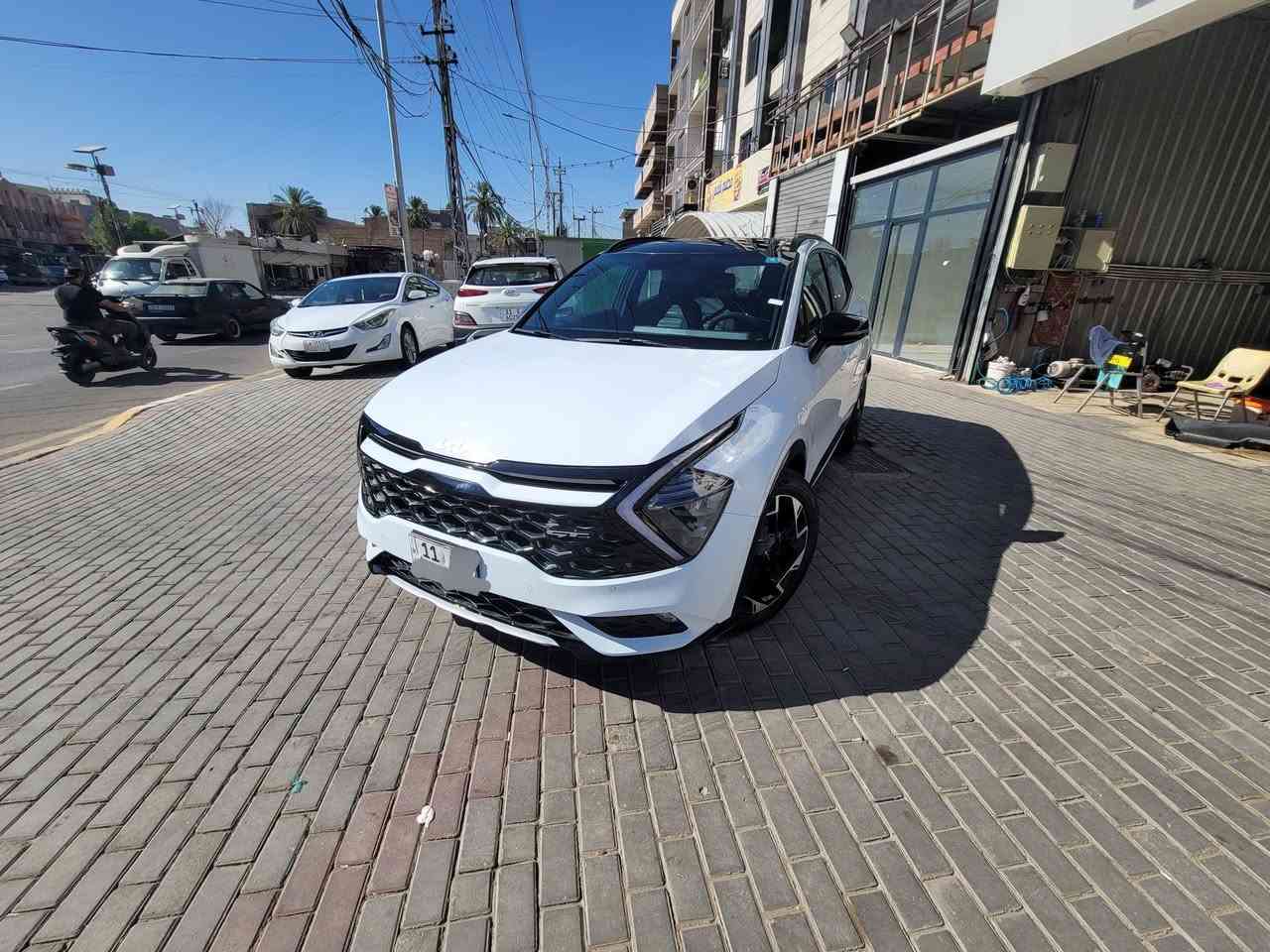 كيا سبورتاج gt line 2024 
ماشية 7300 كيلو فقط 
السيارة ضمان الشركة الدولية 
بيها رصعتين صغار موضحات بالفيديو بالباب الخلفي 
 و شخطة بسيطة بالدعامية الامامية 
وممبينات كلش بسيطات
اعلى مواصفات بـ gt line 
ابل كار بلي واندرويد اوتو 
بانوراما 
تبريد وتسخين المقاعد وتسخين الستيرن
تبريد 2 زون 
شاحن وايرلس 
السعر 37 مليون وبي مجال


**إذا كنت صاحب هذا الإعلان وتريد حذفه لأي سبب، رجاءا أرسل رسالة إلى الدعم الفني**