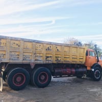 شاحنة • موديل ٨٢ • بيه مجال