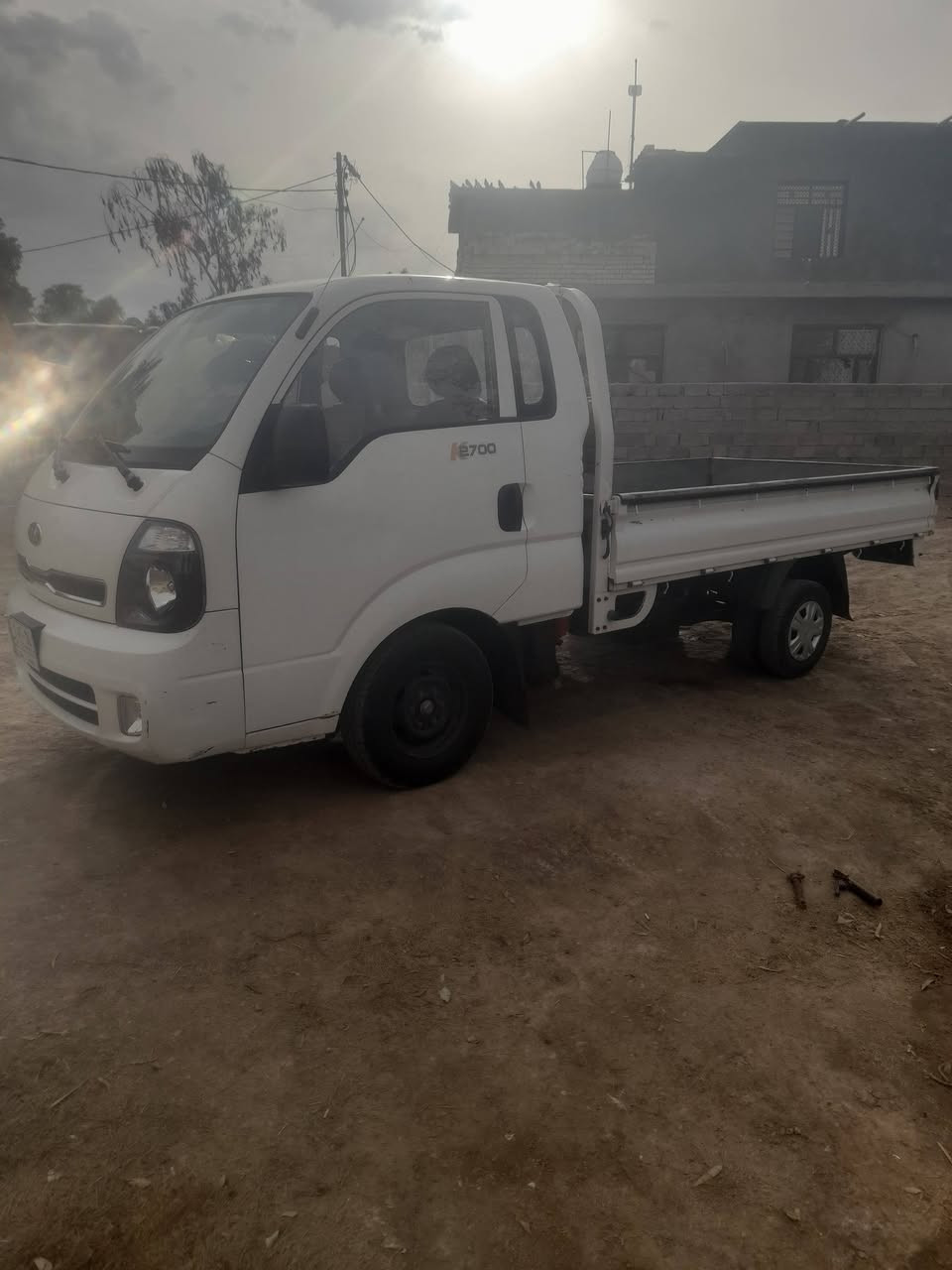 سلام عليكم كياموديل17داخل شكل18محرك لاصرف ولا بخارمكفوله من الصبغ وبارد رقم واسط تحويل سنويه لل28 سعرهة 116وبيه مجال مكانهة بغداد ناحيه الوحده***********#***********
