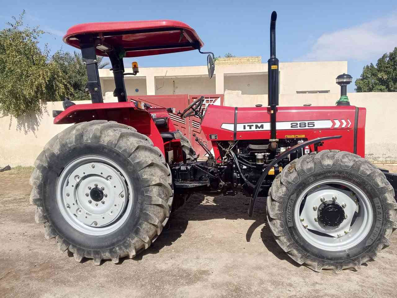 سلام عليكم للبيع دركتر فوركسن الإيراني موديل 2024 دبل اكسن مكفول كفالة عامه على وضع الشركة رقم سليمانية وكالة مكان ميسان العمارة الاتصال ***********
