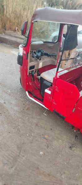 سلام عليكم تكتك للبيع 21شهر 11مكفوله رقم وسنويه تحويل ثاني يوم رقم بصره سكن ناصريه سعر 6800وبيهه مجال نتصال عله رقم ***********
