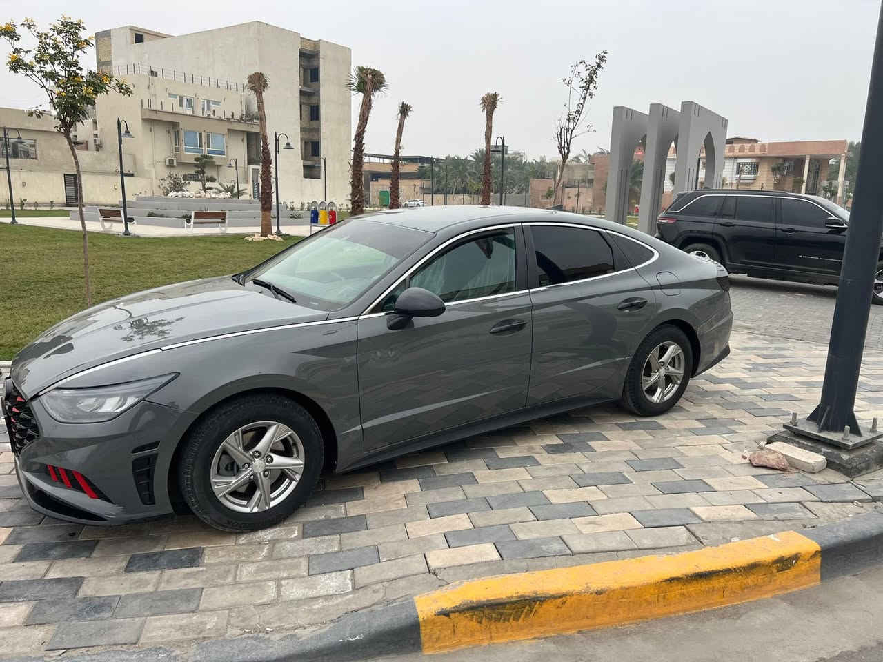 سوناتا 20 ضربه بس دعاميه ارباكات ضاربات صور الحادث موجودات كلهن دحجه بل باب بعدهي ما مصلحه شوف العين نص فول سياره استخدام شخصي مكينه وكير وشواصي ولغود تبريد كله كفاله سياره ما ناقصه شي 
السياره معوقين 
باقيلها سنه وصير حره السعر 167
***********
