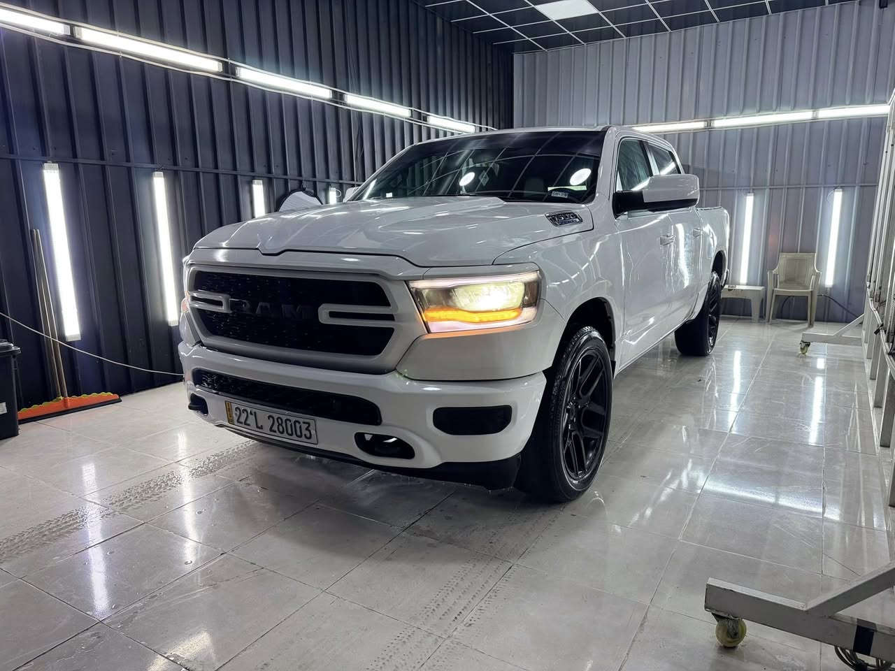 نوع سيارة : دوج رام
سيارة مرقم اربيل تحويل وكالة نفس لون 
موديل : ٢٠٢٣ 
ماشية : ٣٥ الف 
حجم محرك : ٦ سلندر توربو سيستم etorque يصرف بنزين قليل
مواصفات : TRADESMAN فور ويل شاشة كاميرا بصمة 
حجم بودي : بودي صغير باب طويل ✅
سيارة فقط واحد قطعة صبغ 
صندوق مبدل بدون صبغ شوية من بونيد صبغ
سيارة بدون دواخل بدون ارباك
كير محرك صدر شرط
1C6RRFGG1PN600677
سعر : ٢٩٥ ورقة 
مكان اربيل 
شركة ريبوار سالار 
***********
