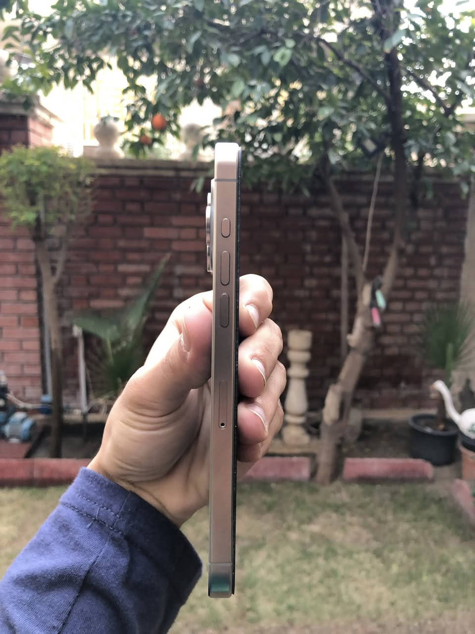 السلام عليكم
iPhone 15 Pro Max 

بطارية 88

ذاكرة 256

لون التيتانيوم

ملحقات كاملة

نظافة 99%

بغداد الامين الثانية

السعر مليون و150 وبي مجال

للاستفسار ***********
