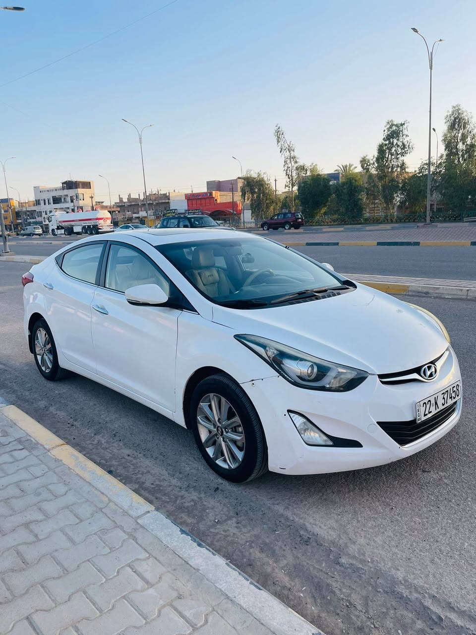 السلام عليكم
النترا 16 خليجي سياره رقم شمالي
باسمي فول عدا البصمه
مكانها ديالى بعقوبة
السعر 120وبيها مجال 
***********

