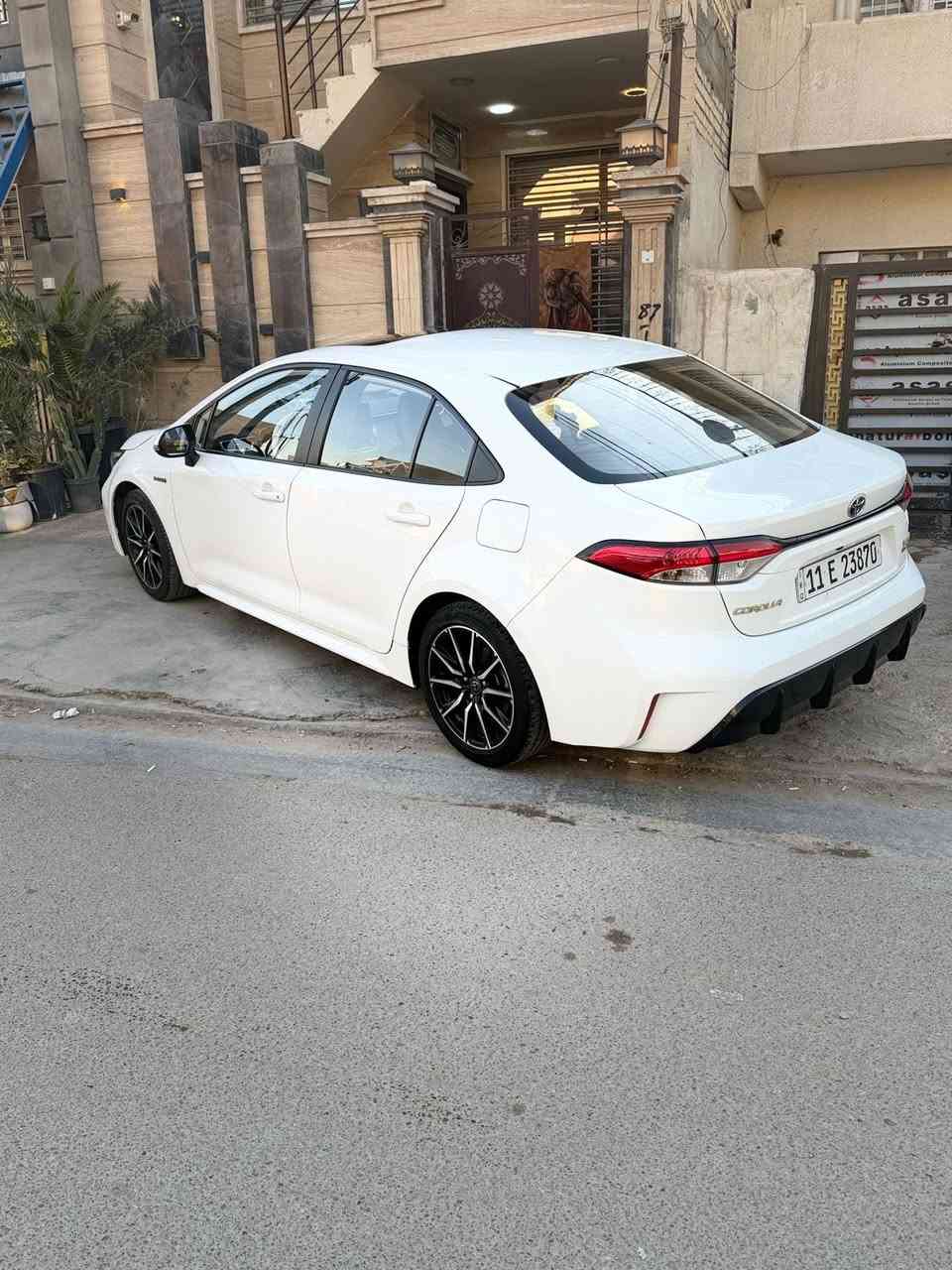 سلام عليكم لبيع هايبرS 2023 كفالة عامة عدى رصعد بل بنيد ماشية 30 الف بسمي العنوان بغداد ساحة ميسلون السعر 147 وبي مجال 
***********
