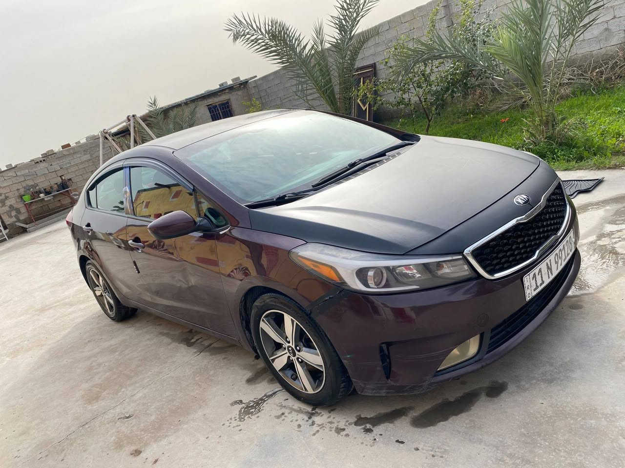 السلام عليكم 
سيارة فورتي 2018بغداد سنوية جديدة وهزة جديدة بسمي ظررها البنيد سرقة والجنطة ماشيه 105
كير محرك خير من الله السعر 117وبيها مجال ديالى خان بني سعد
***********
