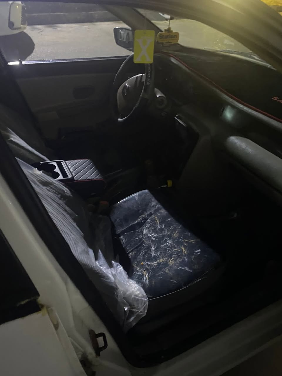 السلام عليكم للبيع سمند 
مديل 2012
مصبوغه حزام جماليه 
رقم بصرا مشروع وطني 
السعر 35
عنوان بغداد حي الجهاد 
***********
