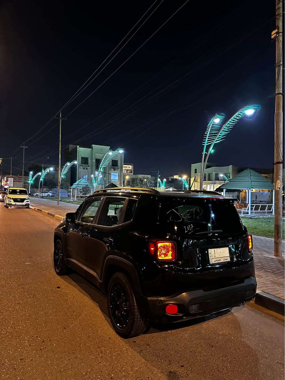 السلام عليكم جيب رينكد 2017 وارد امريكي ماشيه ٧٠ الف حادث فقط الجاملغ الامامي وباب الصدر مرشوش هم بدون حادث شرط بجم شركة كبس بدون لغد ولا شاصي ولا اي شي شرط الفحص مكينه ٢٤٠٠ مكينه مامفتوحه كير مامفتوحه حداديه وتخم تاير وتبريد كله جاهز رقم ميسان مشروع وطني تحويل ثاني يوم مواصفاتهه حلوه شاشه وكاميره وتحكم ستين ومثبت سرعه ودواخل بيجي السياره حلوه وجاهزه سعرها 107 عنواني البصره *********** البصرة, العراق
