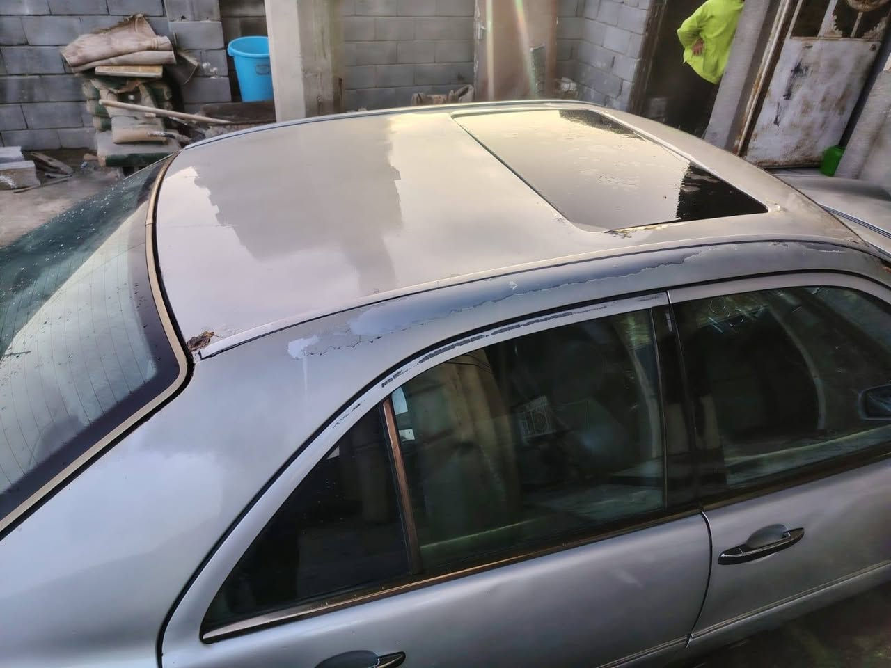 سلام عليكم سياره مارسدس ام عيون البيع سيارة جديده احله من الصوره المكان البصره كرمت علي التواصل خاص 
*********** سعر 65
