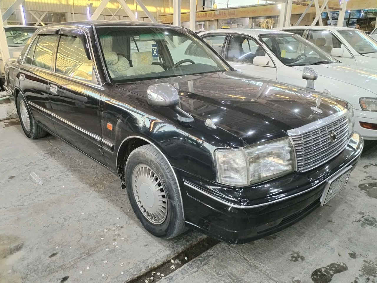 راس الثور تكم 1998 
سيارة خير من الله حدادية تخم تاير 
تبريد محرك گير غرفه شاشه 
منضومة زنون كامرا 
كشنات كهربائية 
جاهزه من كلشي 
بيع ومراوس 95وبيها مجال 
***********
مكان النجف الأشرف
