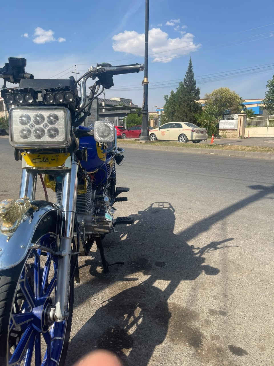 مكلف بالنشر
بارت هونزدا موديل ٢٣ 
١٥٠ cc
بيع او مراوسة على ٢٠٠ cc
مكينة كبس نظيف سعر 675الف وفي مجال


**إذا كنت صاحب هذا الإعلان وتريد حذفه لأي سبب، رجاءا أرسل رسالة إلى الدعم الفني**