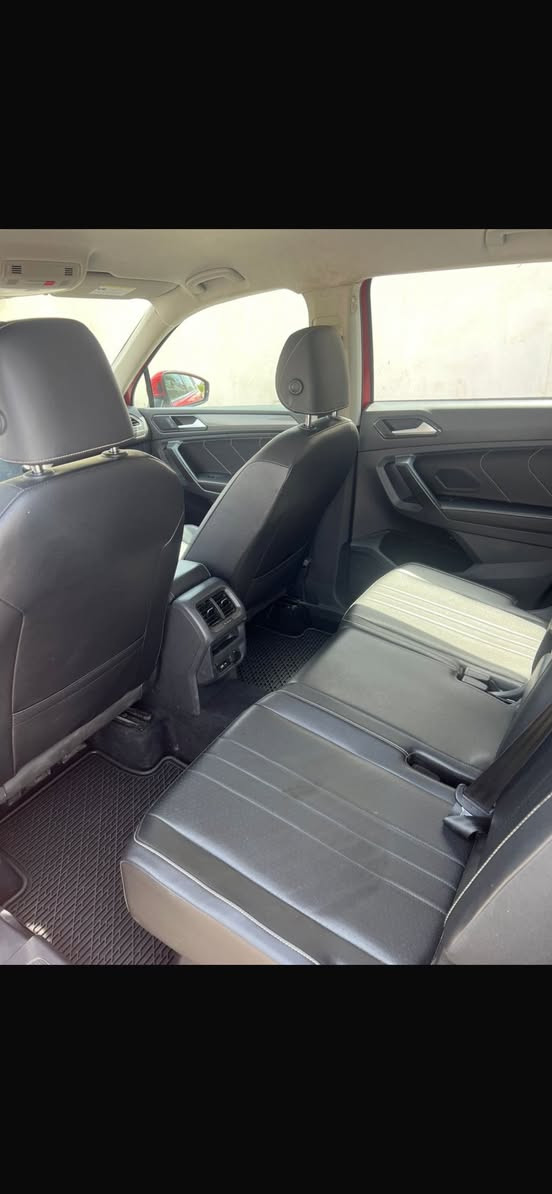 تيكوان للبيع ٢٠٢٢
موصفات فول فول بس مو سلايت 
شاشه جبير 
عداد دجتل 
موصفات SE معروفه 
حتى تبريد بصمه
تشغيل عن بعد
سياره واحد على واحد جاهز مرقم باسمي هم
رقم اربيل 
تحويل وكاله جاهز 
ضرر جاملغ وره نصه 
باب صبغ 
بدون دوخل شرط 
ترقيم جديد صارله شهر 
مكانه كركوك 
*********** 
سعر ١٦٥ بي مجال هم
