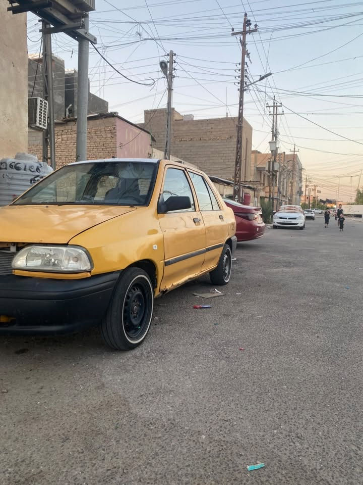 سلام عليكم
سايبه مديل ١٥سياره مكينه بيها خيط تبخير 
كهربائيات جاهزه تبريد ماعرف شنو بي 
هيئه وغرامات ع المشتري 
كير حداده جدد سياره حلوه 
سعر16وبيها مجال للشراي راعيها موجود
 مكاني الطويسه قرب جسر الاحمر ***********
