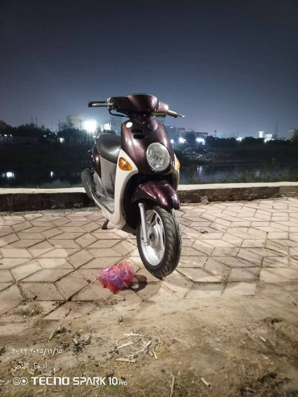 سلام عليكم دراجه فله للبيع
وكاله نضيفه 100/100 
دراجه ختم واحد من داخل المكينه وخارج 
تشغيل نكره دراجه ب العماره 
تواصل - ***********
سعر (950) 
ملاحظه- دراجه تاخذه من باب البيت مو مالت شارع 😇
تاخذه دراجه جميع مصلح واني بخدمتك اذا بيه شي تاخذه بلاش (حلالي واثق منه 🌹🫀)
