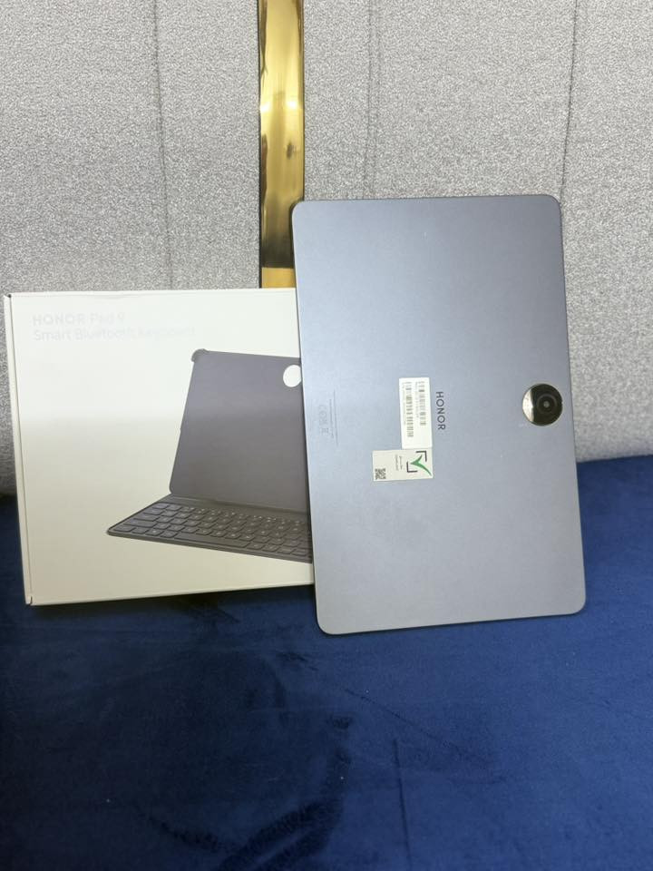 السلام عليكم هونر باد 9للبيع نضيف كلش ذاكرة 256
ب275
***********
