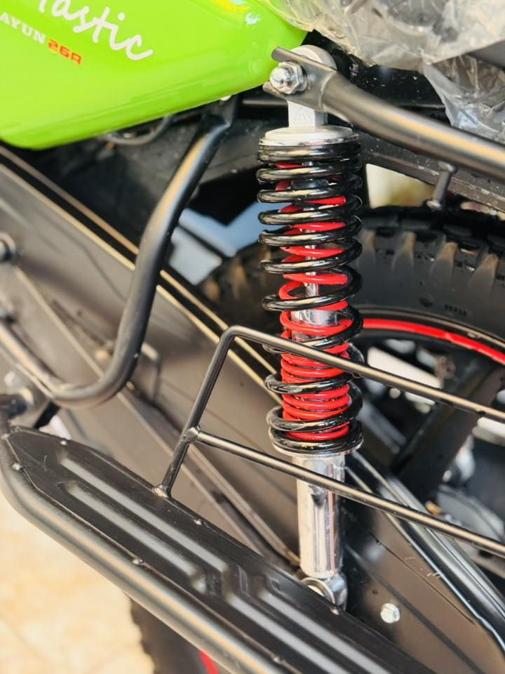 السلام عليكم اخوتي 🫡🫡
دراجه دايون جبلي مطلعها وكيل قبل شهر تقريبا دراجه حلوه وتخبل ما ناقصها اي شي كفاله عامه من الزلغ والشخط اوراق سكنر مكاني ناصريه مركز سومر السعر مليون و875.     *********** 
وبيها مجال 1875
