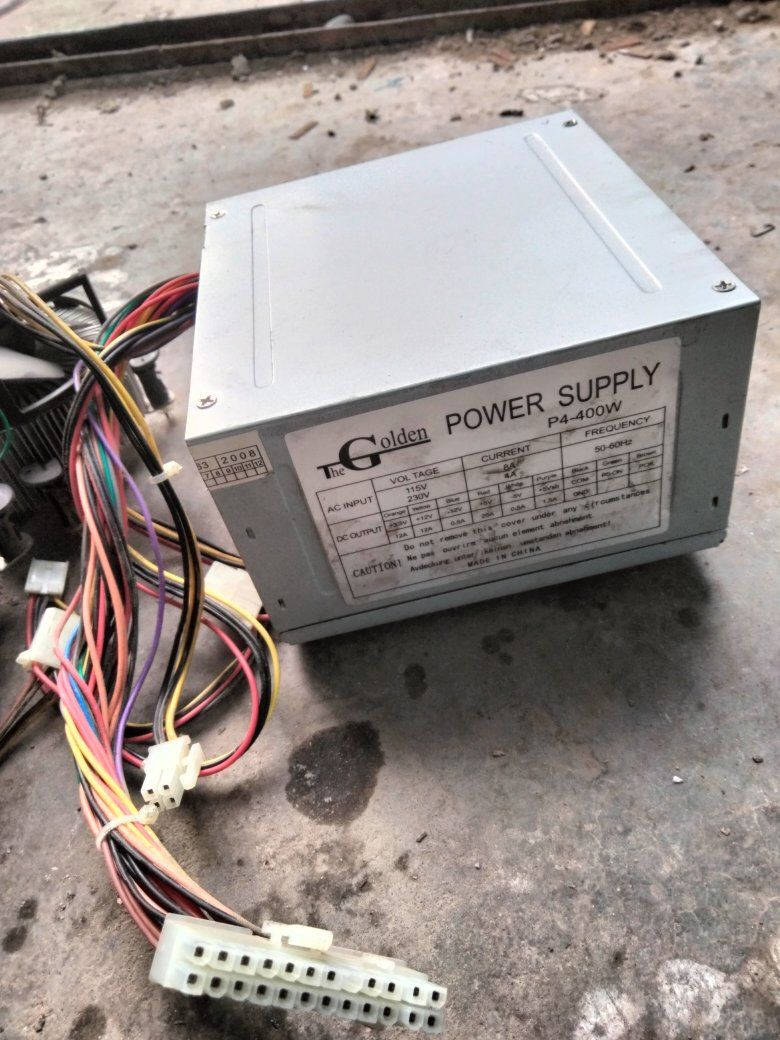 كمية عندي مفتوحة إذا ب جملة القطعه على 5 الاف وإذا مفرد القطعه ب 10 يوجد توصيل بغداد فقط 
*********** واتساب
