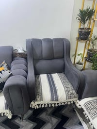 كنب ١٠مقاعد • ميز طعام ٤كراسي • الكرادة