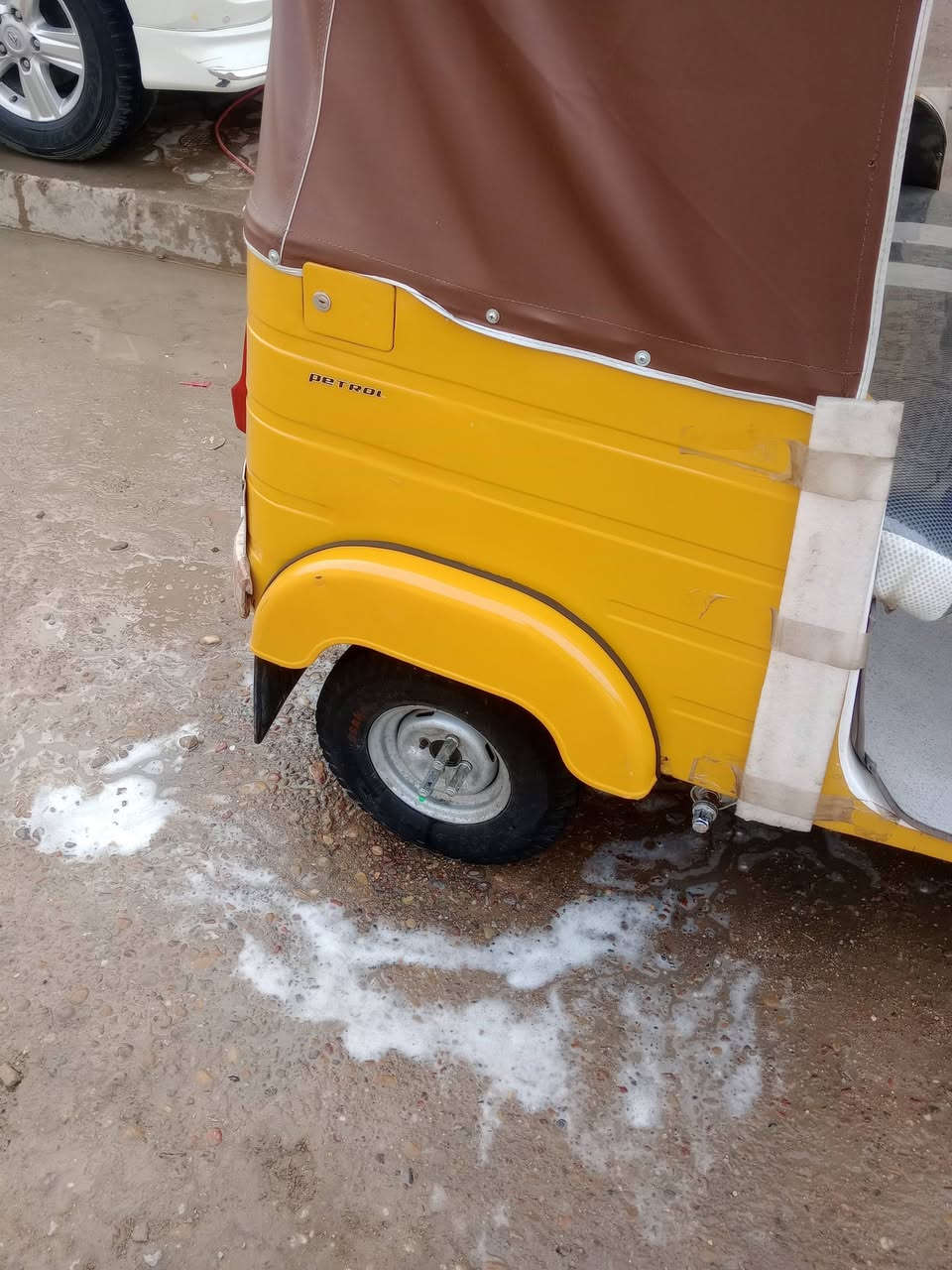 تكتك للبيع ٢٠١٩ تكتك حلوه مرتبه مابيه نقص بيه معجون قليل معمره مصبوغه عام جماليه مرقمه السعر ٦٥٠٠ وبيه مجال بسيط اتصل ***********
