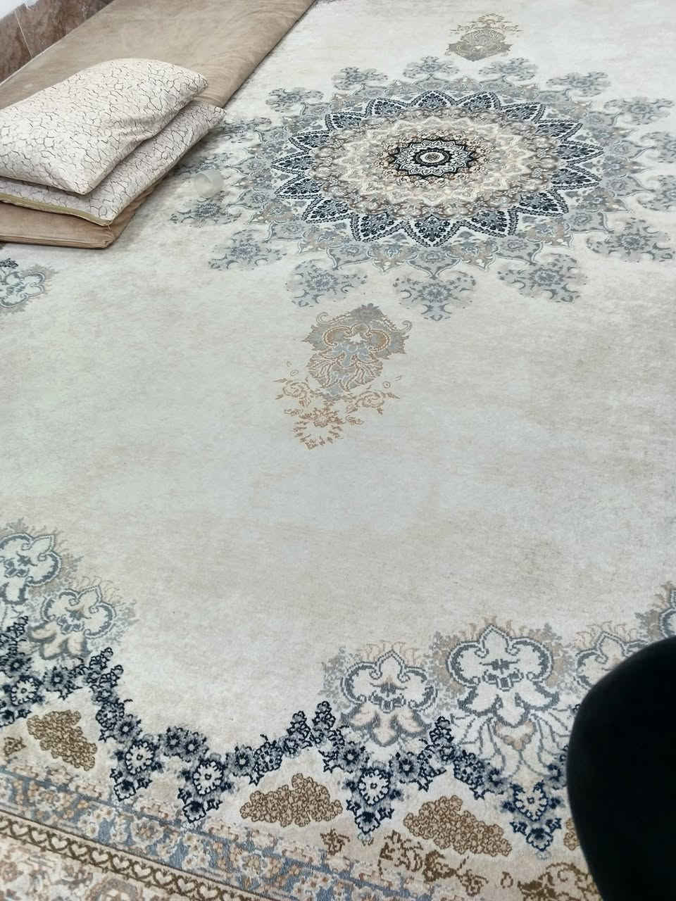 سجادة للبيع تقيلة ونضيفة  4 ب3


**إذا كنت صاحب هذا الإعلان وتريد حذفه لأي سبب، رجاءا أرسل رسالة إلى الدعم الفني**