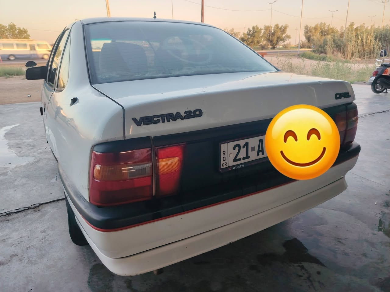 🔥 أوبل فكترا 95 — نظافة بيت ومال جناي 🔥
للبيع أوبل فكترا موديل 1995، سيارة محافظ عليها بشكل ممتاز ومتعوب عليها، استخدام شخصي مو تكسي ولا خطوط.
✅ رقم إنكليزي مسطرة
✅ لون أبيض مرتب وجمالي
✅ كير أوتوماتيك مكفول
✅ مكينة مكفولة وفحص
✅ ABS شغال
✅ تبريد بلادي ثلج بالصيف
✅ تراي 200 ناعم جداً وكفالة فحص
✅ صدر أمامي وخلفي
✅ دسكات أمامي وخلفي
✅ جامات وكهرباء شغالة أصولي
✅ السيارة جاهزة للاستخدام وما تحتاج أي صرف
🚗 سيارة نظيفة من الداخل والخارج، مال بيت ومحافظ عليها، تركب وتمشي بكل ثقة. سنتر لوك قفل مركزي 
. ***********
