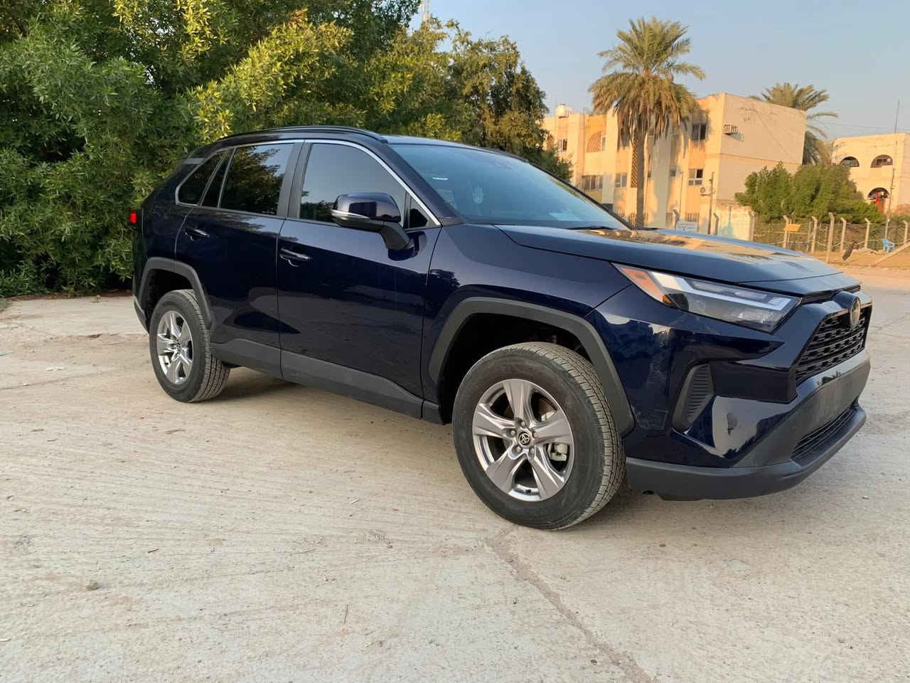 تويوتا راف 4 بانزين فقط 
Toyota RAV4 2023
 XLE 
كلين تايتل 
عداد المسافة ٦٠٠٠ كيلو فقط 

مرقم بغداد 
حجم المحرك 4 سلندر (2.5L) 

المواصفات :
سلايت 

شاشة تدعم ابل كار بلاي 

بصمة أبواب 

بصمة تشغيل 

كشن  كهربائي 

جنطة كهرباء 

رادار أمامي(تحديد مسار)

رادار جانبي (نقاط عمياء)

رادار خلفي(التحذير من الاصطدام)

اوتو ستوب(Auto Stop)

اوتو هولد(Auto Hold)

هاند بريك بصمة

تحكم وضعيات القيادة ECO,NORMAL,SPORT

تحكم ستيرن 

منافذ شحن امامي خلفي

تبريد قطعتين 

العنوان بغداد اليرموك
السعر 26.500$ 

للاستفسار على الرقم 

***********1
