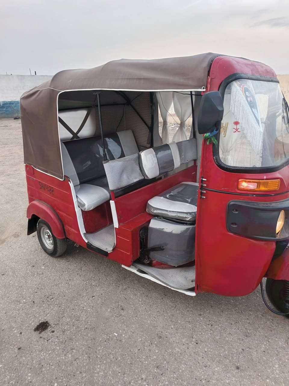 سلام عليكم تكتك موديل ١٨شهر٨اوراق اصوليه لترقيم سعره ٣٨٠٠او بيه مجال حك جيه مكاني بغداد مدينت صدر الحميديه تكتك كل نقص مابيه كبل لشارع كشرته كلش حلوه ***********
