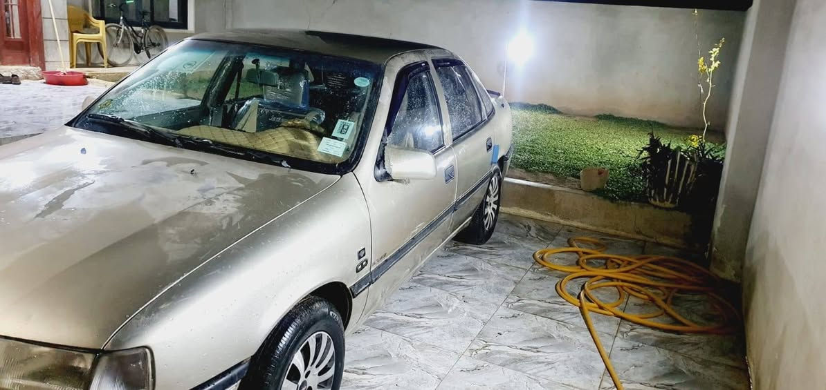 سيارة فكترة كير توماتيك موديل 1989
رقم نينوى بي كابون بانزين 
سنوية لحد 30/8/2029
بدون صبغ فقط دوائر الخلفي بي باب مبدل باب ابلدي باب السائق 
وضع شركه شرط التحويل 
رقم الاماني 
رقم الهاتف 
***********
سعر 52 بي مجال
فقط اتصال او واتساب 
مامتواجد على الفيس
