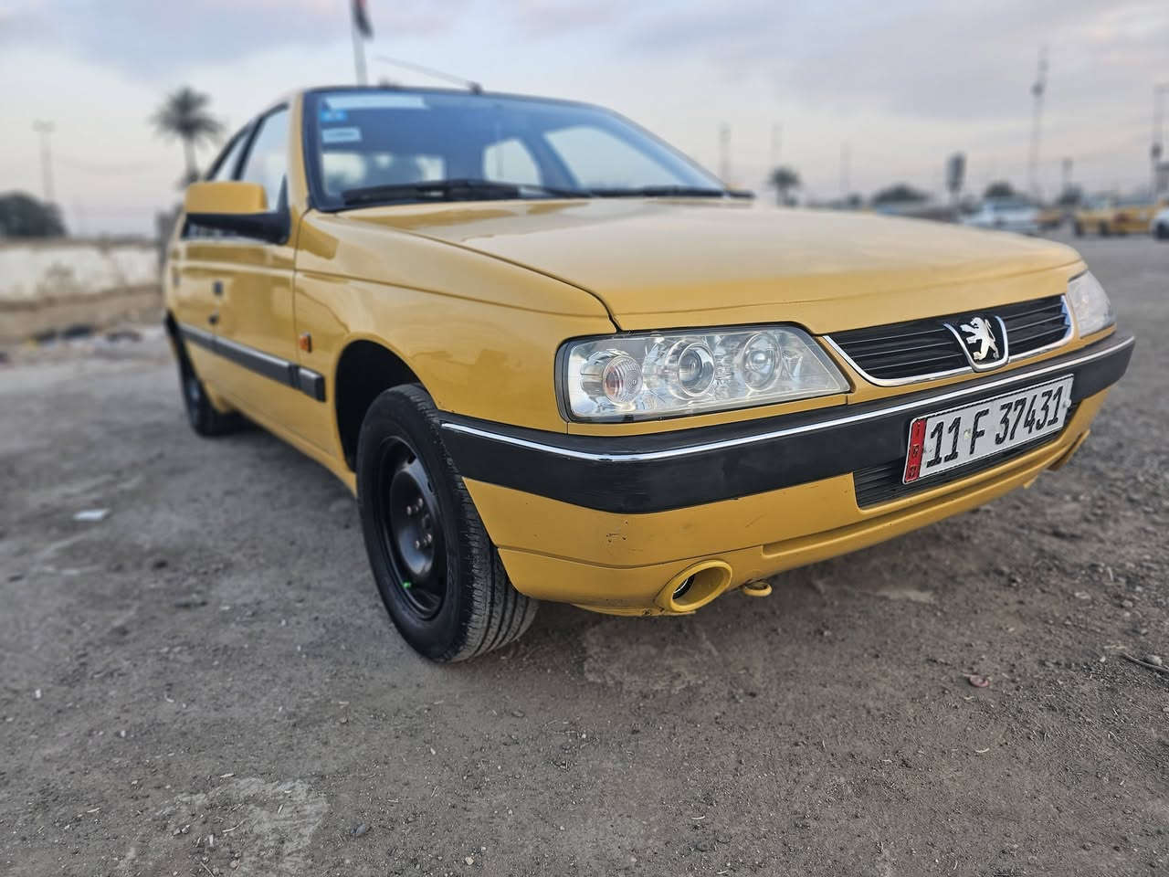 سلام عليكم بيجو لميس موديل 2016 رقم انكليزي السياره مكفوله مكينه كير خير من الله تتفئه تبريد شغال مكاني بغداد حي طارق ***********
