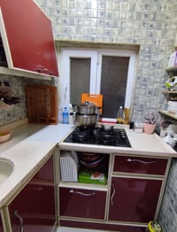 كاونتر • وجه مرمر صناعي • طباخ معلق