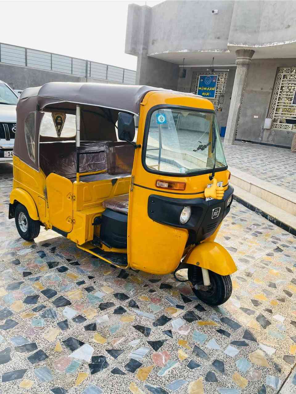 السلام عليكم
للبيع تكتك موديل 2021
مكينه مجفته ناعمه ورقم وسنويه باسمي 
رقم أنكليزي او هزه جديده 
الكشر أمام العين بي. رشات صبغ قليله 
تكتك جاهزه كبل للشارع ما مخلي بيها اي نقص
مكان بغداد حي اور 
السعر 7700
للاستفسار ***********
