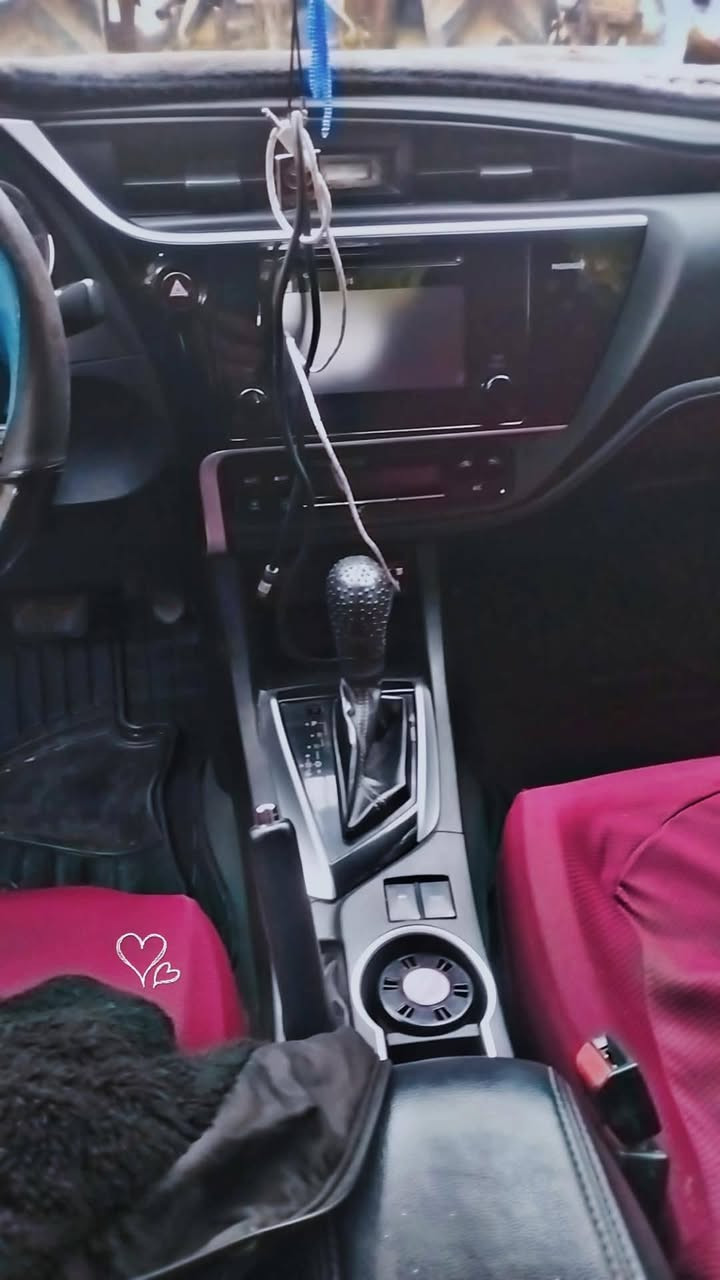 كورلا 2017 للبيع # مبدل قطعتين 
مواصفات نص فول بكاني جانب ايسر الموصل 
للاستفسار  *********** # ***********
