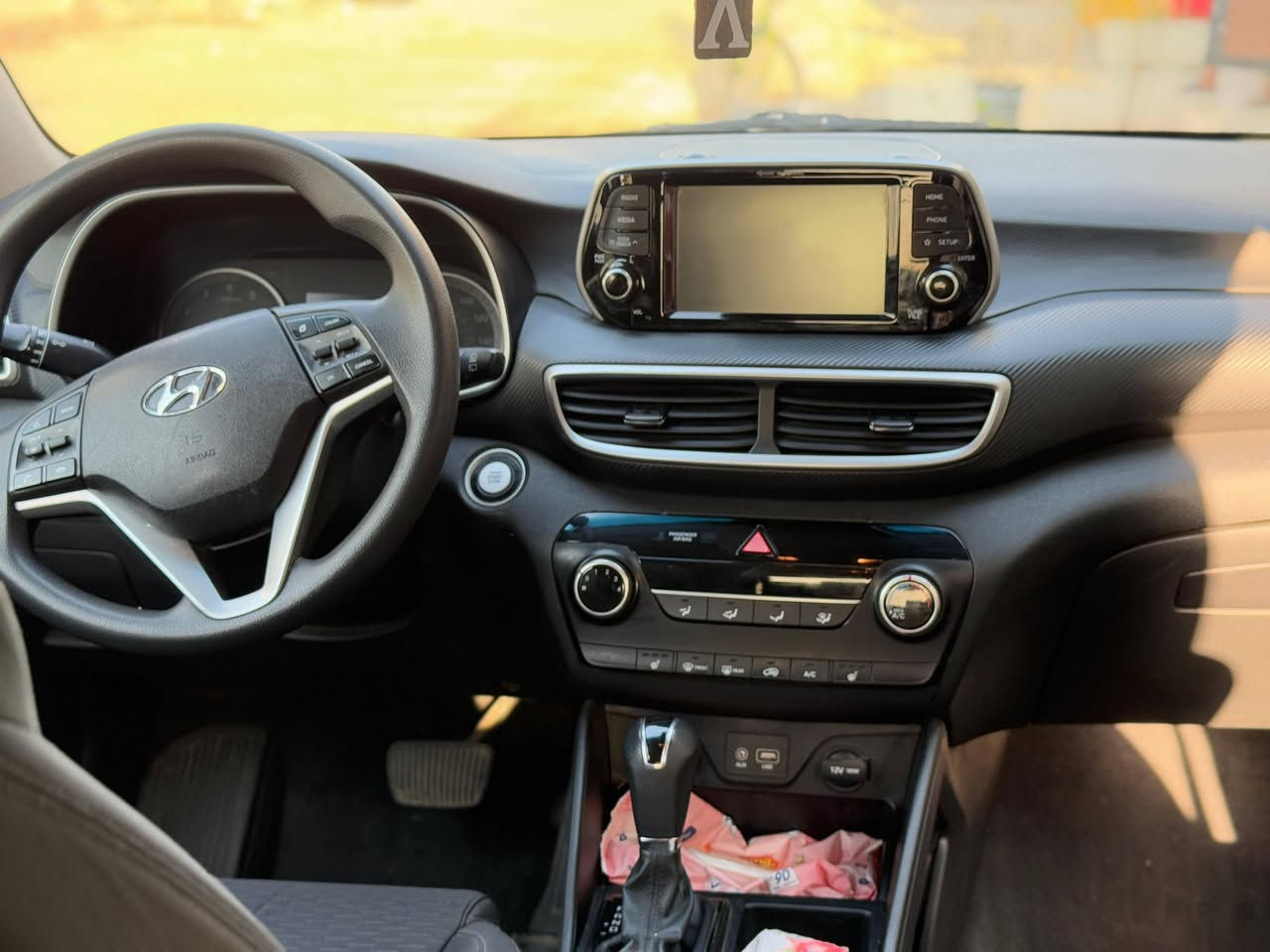 السلام عليكم
توسان21 وارد امريكي حادثها تبديل دعامية امامي فقط 
فول مواصفات ما عده البانوراما السيارة جاهزة من كل شي خير من الله رقم اربيل 
مكانها بغداد الدورة رقم الهاتف 
‏‪0780 974 5668‬‏
