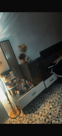 غرفة خمس قطع • للبيع • الحريه