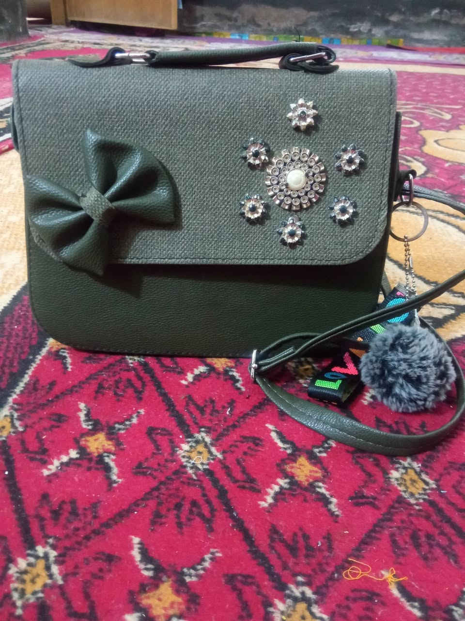 جنط مستعمله للبيع كلمن وسعرها 
وحذاء مستعمله للبيع


**إذا كنت صاحب هذا الإعلان وتريد حذفه لأي سبب، رجاءا أرسل رسالة إلى الدعم الفني**