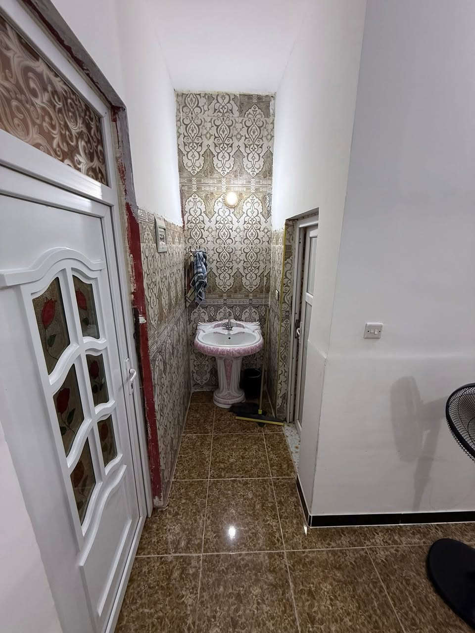 🕋بسم الله الرحمٰن الرحيم 🕋

👋السلام عليكم ورحمة الله وبركاته👋

🌄الانبار قضاء الفلوجه 

🏡 بيت 

#للبيع حي الشهـــداء قرب مدرسة السلوى وجامع المرسلين

🚧 بناء طابوك 

📐المساحه 125 م 
 

طابو صرف بـ اسم شخص واحد تحويل مباشر 

🛣️شارع 10

🏠طابق
🔵استقبال 
🔵مطبخ 
🔵غرف عدد1 
🔵مناور 
🔵صاله 
🔵صحيات 2

 

💲#السعر المعلن85 وقابل  للتفاوض مع صاحب العقار 

‭0786 959 8192‬
