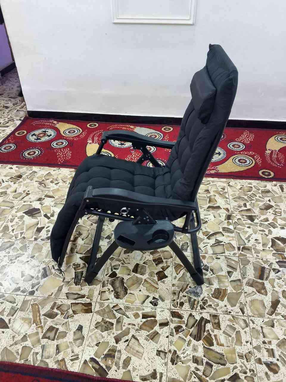 كرسي البيع جديد طك كرتون سعر 75وبي مجال ***********
