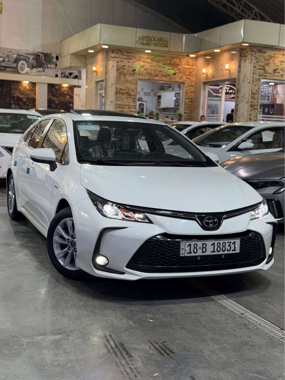 السلام عليكم 
كورلا 24 للبيع 
ماشيه 21 
السعر 145 وبيها مجال 
مكفوله فقط بارد قليل بلباب الخلفيه 
المواصفات 
فتحه 
بصمه 
شاشه تدعم كاربلاي 
تحديد مسار 
كامره دواره 
رادار امامي 
توقف ذاتي 
بجم زنون 
بصمة ابواب 
ويل كب 
كشنات جلد 
مكان السيارة حله معرض زهرة عمان 
📞***********
📞*********** حلة, بابل
