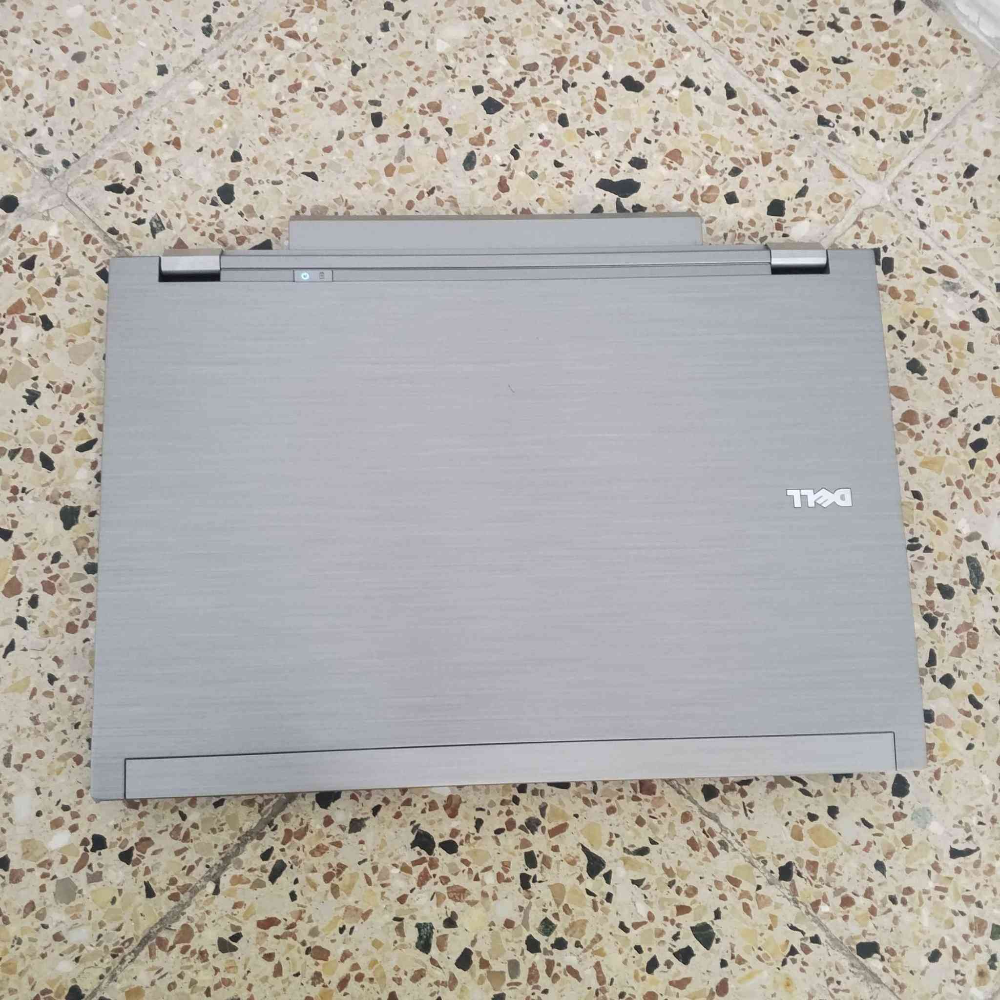 Dell Latitude E6510
السعر: 75,000 IQD — وبي مجل

المعالج:
Intel Core i5-560M — عائلة Arrandale
سرعة من 2.66GHz إلى 3.20GHz
2 نوى (Dual Core) — 4 خيوط (Threads)

الذاكرة العشوائية (RAM):
8GB DDR3

التخزين:
320GB HDD
قابل للتطوير

كرت الشاشة:
Intel HD Graphics (مدمج) — ذاكرة مشتركة مع الرام

الشاشة:
15.6" HD

البطارية:
صحة 75%

المعالج الحراري:
تم تجديده مؤخراً

يأتي مع الشاحن الأصلي

ملاحظات:
- السماعات لا تعمل
- حرف T على لوحة المفاتيح صعب الضغط
- خدوش بسيطة في الجزء السفلي

خيارات مجانية قابلة للتخصيص حسب طلب المشتري:

Windows 10: Home / Pro / LTSC — مفعّل — Debloat او اعتيادي

تخصيص المظهر (Theming) متاح لـ Windows حسب طلب المشتري — مجاني.

حاليا لا توجد توصيل، مكاننا قرب ساحه عدن بغداد. بغداد, العراق


**إذا كنت صاحب هذا الإعلان وتريد حذفه لأي سبب، رجاءا أرسل رسالة إلى الدعم الفني**