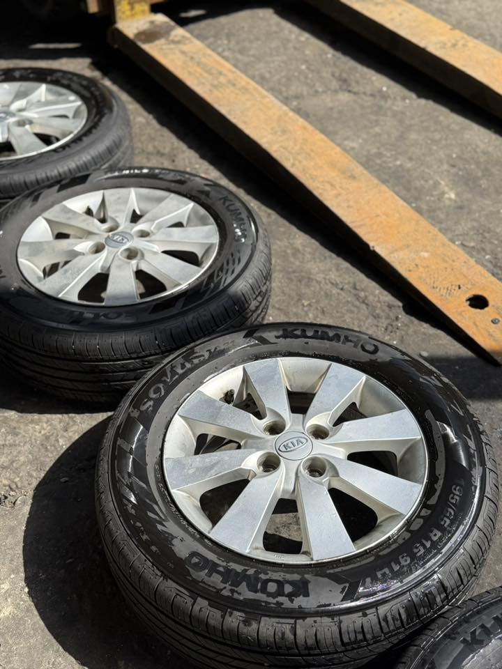 السلام عليكم
ويل كب + تايرات : مال كصه نضافتهم 98% 
الحجم 15 مال ريو 
اخوان الشراي بس يتصل 

‭٠٧٨٧ ٧٨٨ ٢٠٥٧‬
***********
مكاني الموصل الايسر صناعه الكرامه
