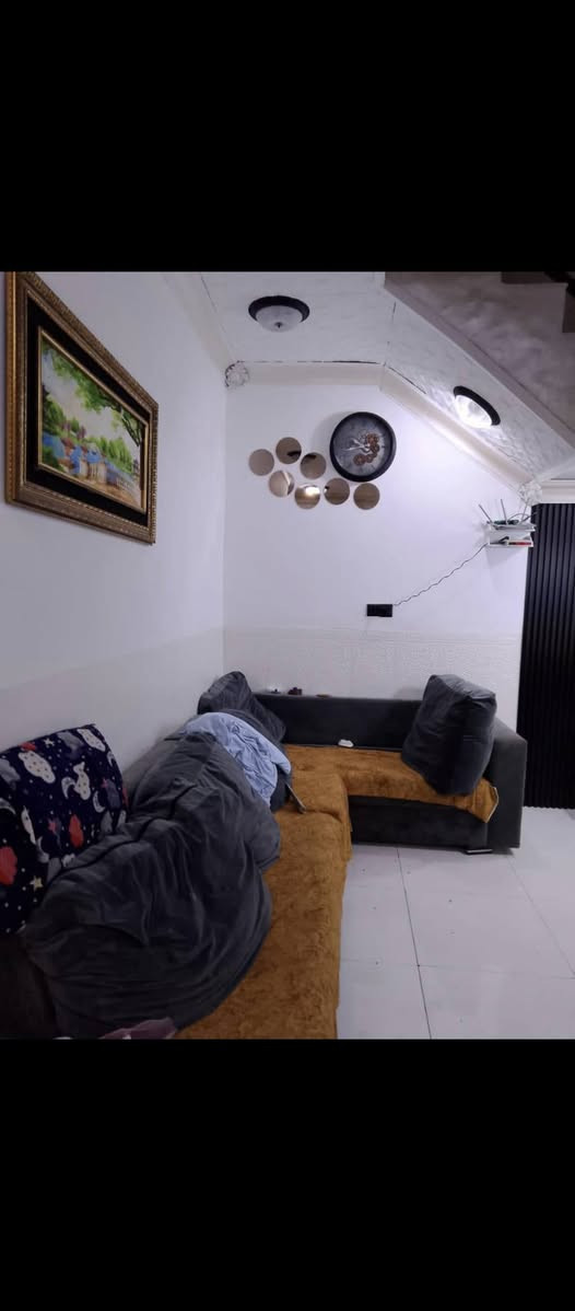 🏡 بيت سكني للبيع
الموقع: ورديه خارج، قرب معمل ابو گيره
 المساحة: 100 متر
 عدد الغرف: 2 غرف نوم
 التفاصيل:
استقبال
مطبخ
صالة 
صحيات داخلية + صحيات خارجية
 السعر: 65 
📞 للاستفسار والتواصل: ***********
