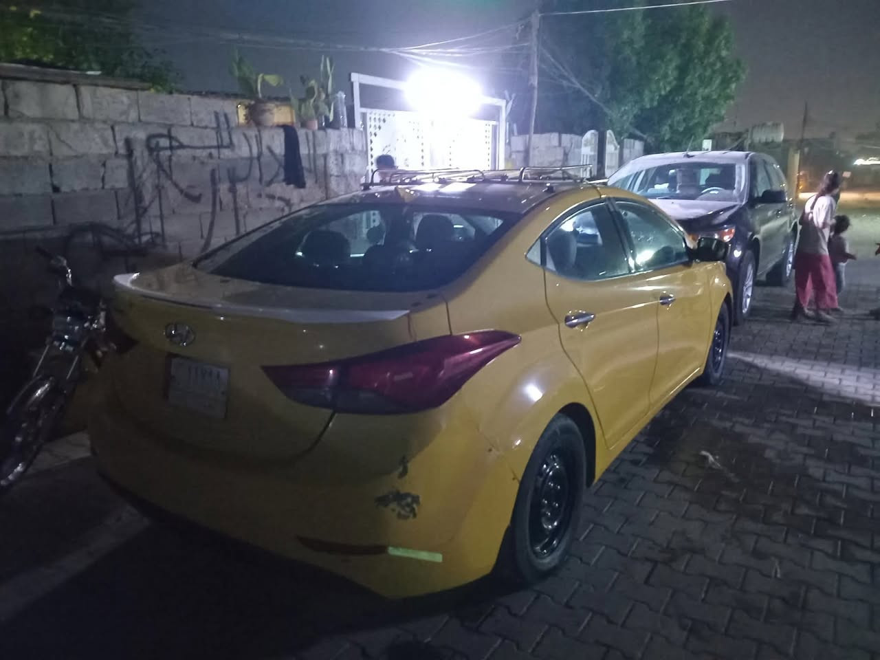 سلام عليكم سيارة النترة موديل 15كير محرك خير من الله تهم تاير باتري جدد تبريد خير من الله صدر 80بل100السعرخاص  ***********
