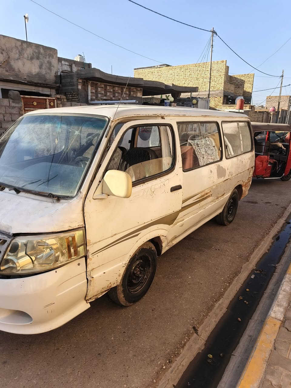 فتون للبيع مكينه وكير خير من الله السيارة عوزةتريب ملاحظة ما اندل راعيه الشرعي اكفلك بس سرقه وعشائر السعر عشر ورقات وبيه مجال قليل ***********
